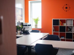 bright-orange-office-design